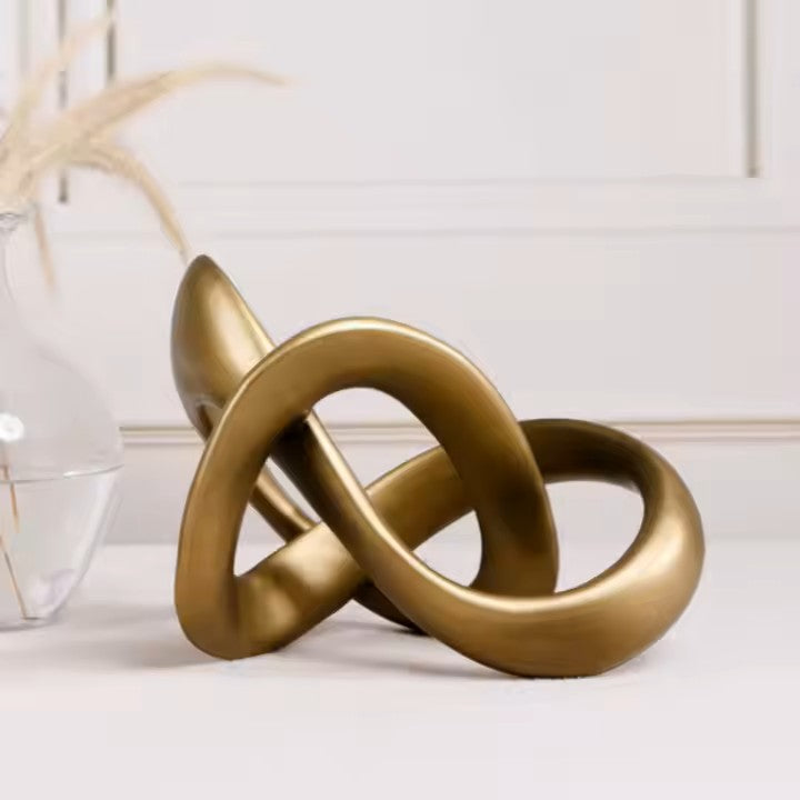 RESIN KNOT